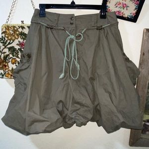 Bubble Parachute Army Green Skirt